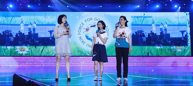 Yongting Wang speaking on behalf of the children sponsored by Nu Skin’s Force for Good Foundation